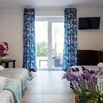 Homestay Goscinne Lawendowy Dwor *