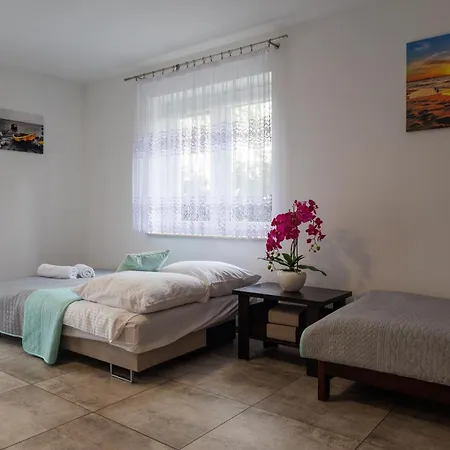 Δωμάτια σε οικογενειακή κατοικία Goscinne Lawendowy Dwor *