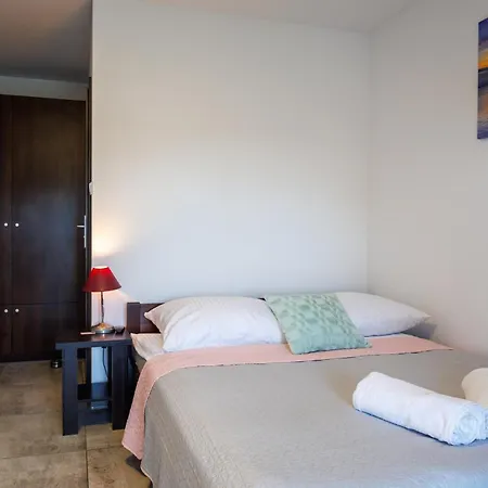 בית אירוח Goscinne Lawendowy Dwor מיקוז'בו