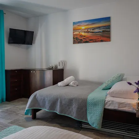 בית אירוח Goscinne Lawendowy Dwor מיקוז'בו