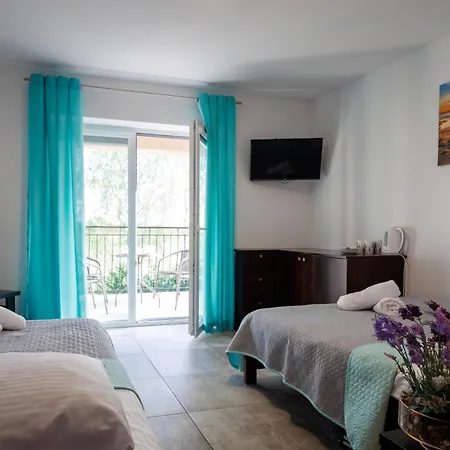Gościnne Lawendowy Dwór Habitación en casa particular *