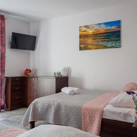 Goscinne Lawendowy Dwor בית אירוח *