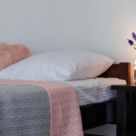 Goscinne Lawendowy Dwor בית אירוח מיקוז'בו